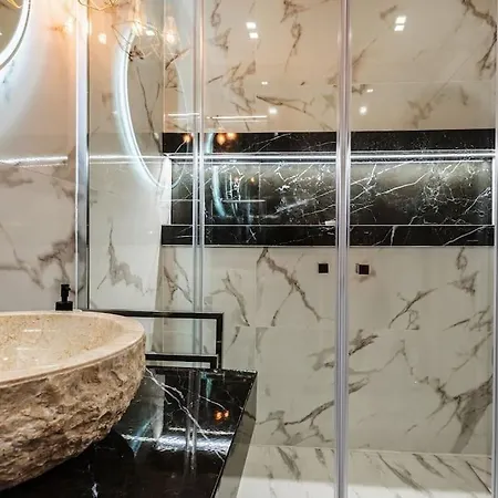 The One - Luxury Stylish With Sea View ! Lejlighed